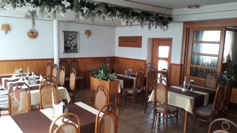 Notranjost gostilne Klampfer